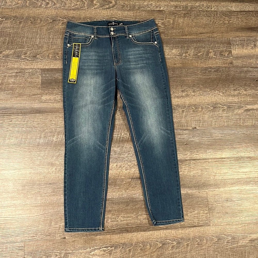 Fiona Deco Flap Jeans